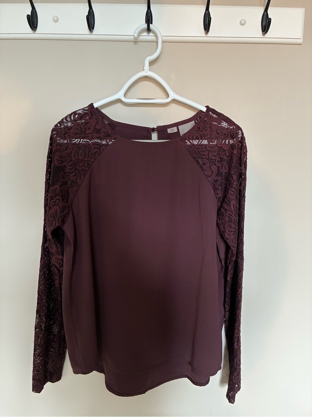 Lace Sleeve Women's Top - Deep Plum - Vero Moda -  Size Large